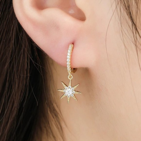 *NEW Gold Diamond Moon Star Huggie Hoop Earrings - Picture 3 of 8